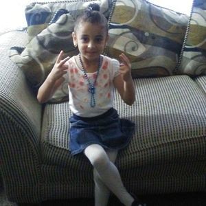 Meet your Posher, Aziza